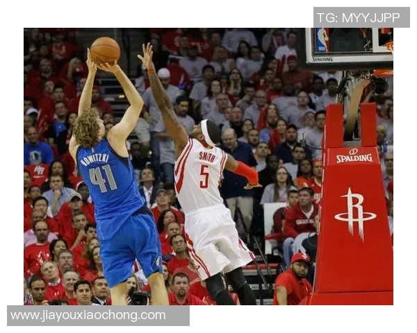 霍华德与约什史密斯的对决：谁能在篮球场上称霸风云再起